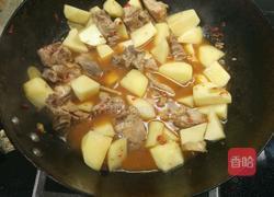 土豆烧排骨的做法图解7