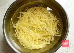 青椒土豆丝的做法图解3