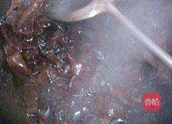 豆腐木耳炒肉的做法图解2