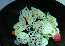 糖醋藕片的做法图解3