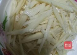 凉拌土豆丝的做法图解1