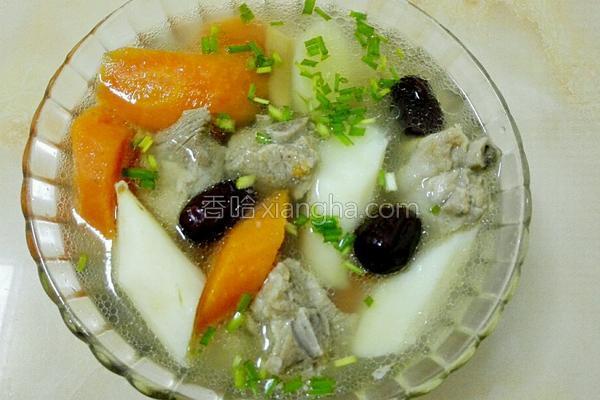 红萝卜山药排骨汤的做法_红萝卜山药排骨汤的