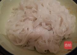 炒河粉的做法图解3