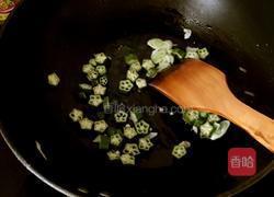 鸡蛋炒秋葵的做法图解6