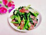 腊肠炒芥兰