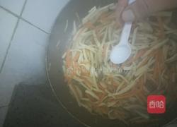 冬笋香菇胡萝卜香干丝小炒的做法图解7