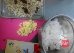 棉花糖版牛轧糖的做法图解1