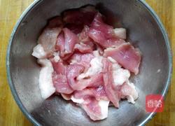 红心萝卜炒肉的做法图解3