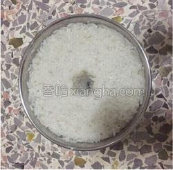 酿米酒文章,怎么做酿米酒好吃 酿米酒的做法步