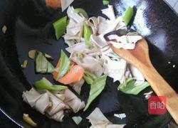 青椒炒豆皮的做法图解8