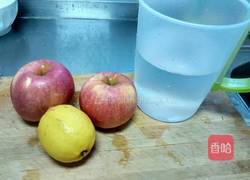 苹果怎么做果汁的方法 MjUwX2MyOjEvM15yYjI6MS84XzE4MA