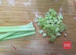 芹菜萝卜排骨汤的做法图解5