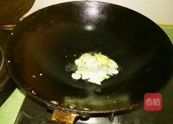 青蒜炒熏干的做法图解5