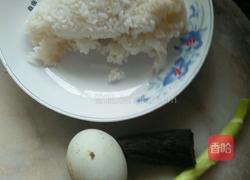 罗卜干蛋炒饭的做法图解1