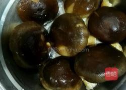 香菇蒸肉馅的做法图解1