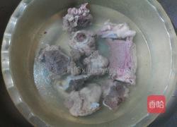 五指毛桃土茯苓猪骨汤的做法图解5