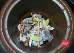 五指毛桃土茯苓猪骨汤的做法图解6