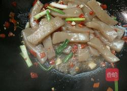 剁椒烧蘑芋豆腐的做法图解7
