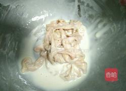 酸豆角炒鸭肠的做法图解3