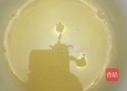火龙果椰香慕斯蛋糕的做法图解2