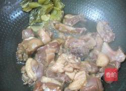 胡萝卜焖鸭肉的做法图解3