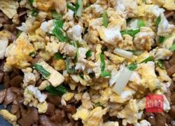 鸡蛋炒萝卜干的做法图解4