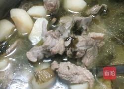 荸荠酸菜鸭肉汤的做法图解5
