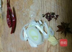 青菜炖豆腐的做法图解1