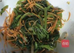 凉拌茼蒿胡萝卜的做法图解9