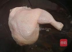 凉拌鸡腿肉的做法图解1
