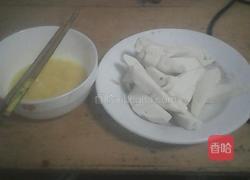 鸡蛋炸馒头条的做法图解1