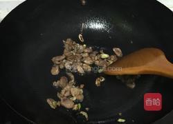 蘑菇炒肉的做法图解3