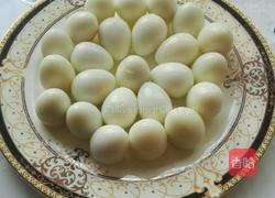 老虎瞪眼（鹌鹑蛋炖肉）的做法图解1