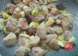 老虎瞪眼（鹌鹑蛋炖肉）的做法图解4