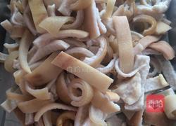 肉皮冻的做法图解1