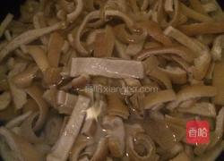 肉皮冻的做法图解2