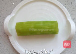 清炒莴笋腰果的做法图解1
