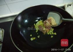 鸡肉鲜蘑土豆饭的做法图解3