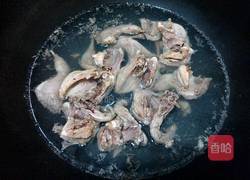 椰子雪耳鹌鹑汤的做法图解3