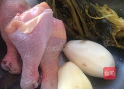 酸菜鸡腿炖土豆的做法图解2