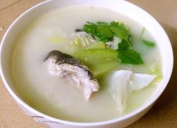 鱼头菜心汤