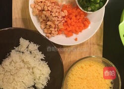 三丁鸡蛋炒饭的做法图解3