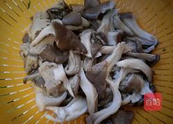 蘑菇炒鸡蛋家常做法视频 MjUwX2MyOjEvM15yYjI6MS84XzE4MA