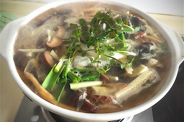 酸辣汤的做法怎么做才好吃 NjAwX2MxXzQwMA