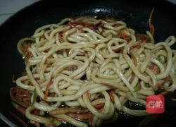 鸡蛋炒乌冬面的做法图解8