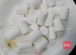 棉花糖牛奶布丁的做法图解1