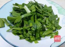 豆芽烩韭菜的做法图解2