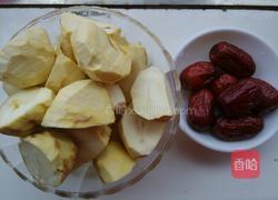 板粟红枣老母鸡汤的做法图解1