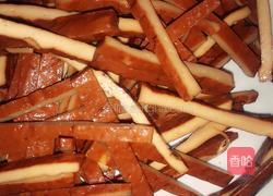 尖椒香菜豆干的做法图解1