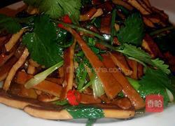 尖椒香菜豆干的做法图解7